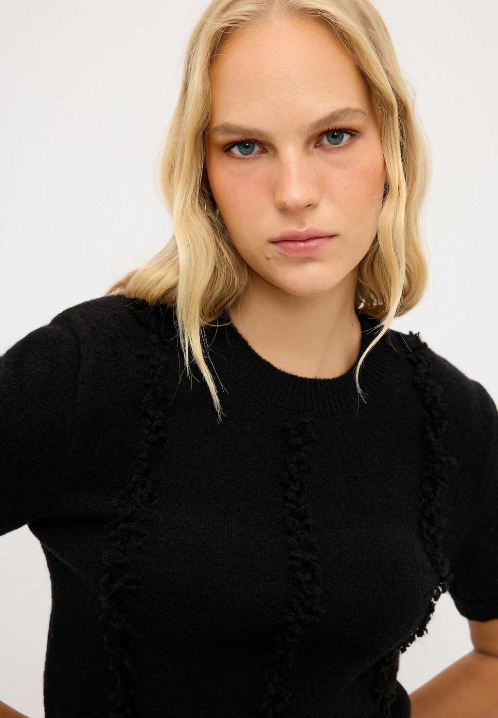 Базовая футболка DETAILED SHORT SLEEVE adL, черный 
Базовая футболка DETAILED SHORT SLEEVE adL, черный