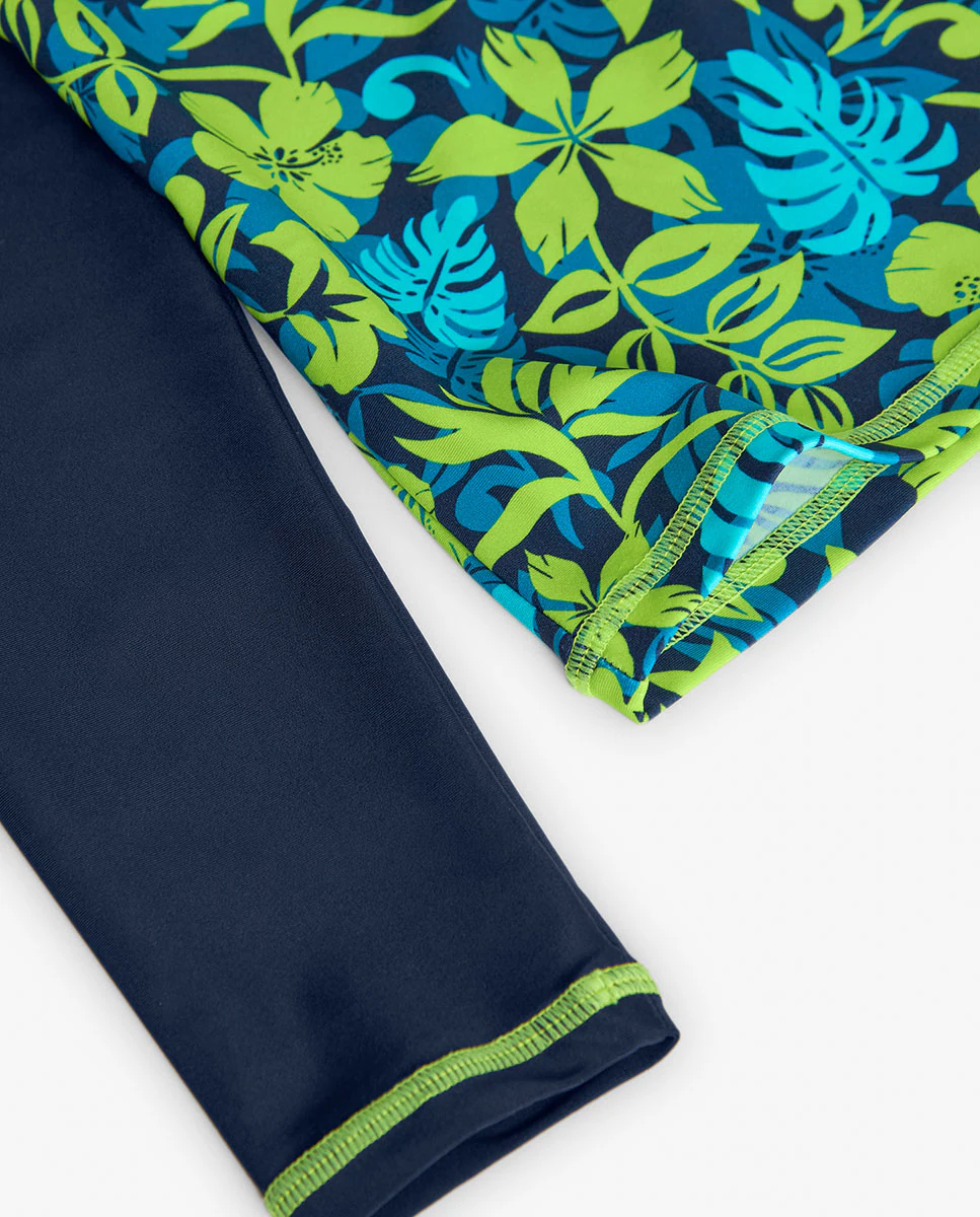 Детская футболка с цветочным принтом и контрастными однотонными рукавами Boboli, темно-синий
Детская футболка с цветочным принтом и контрастными однотонными рукавами Boboli, темно-синий