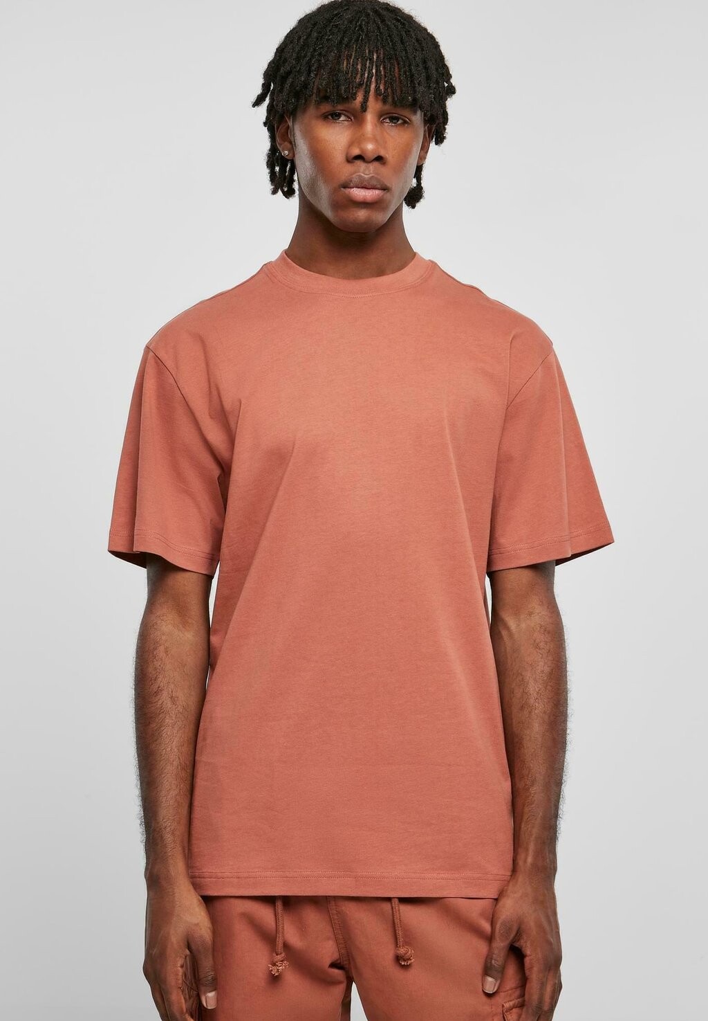 Футболка базовая TALL Urban Classics, цвет terracotta
Футболка базовая TALL Urban Classics, цвет terracotta