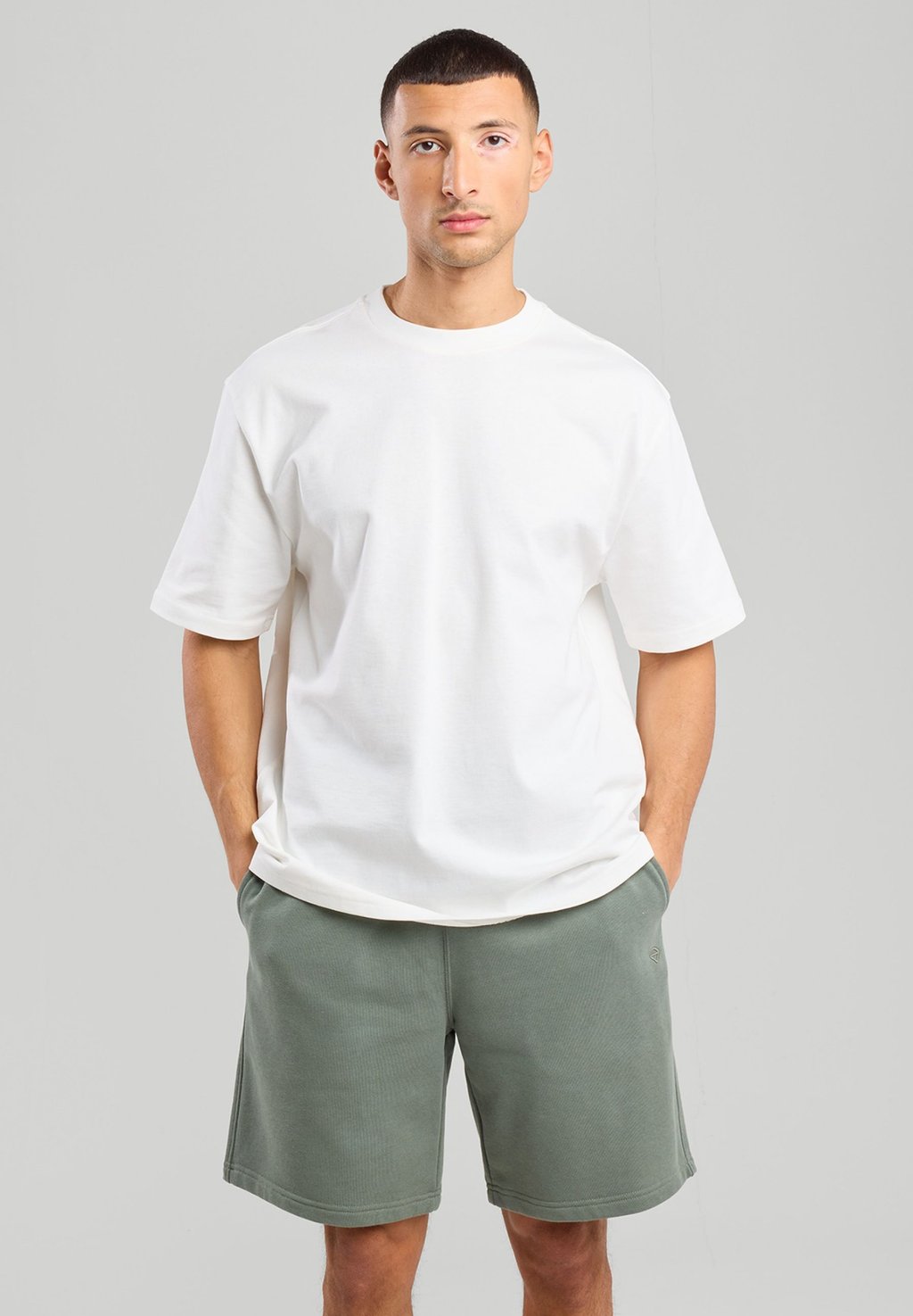 Базовая футболка ELLIOT America Today, слоновая кость
Базовая футболка ELLIOT America Today, слоновая кость