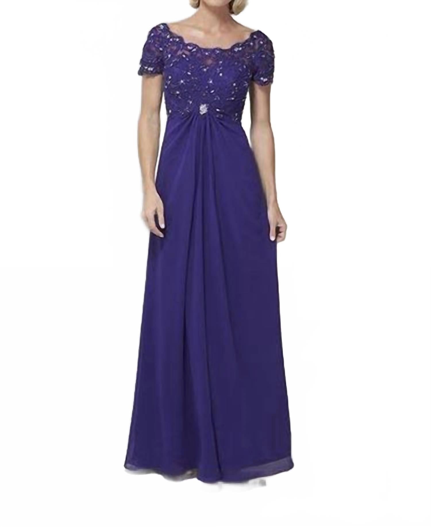 Кружевное платье с корсетом и V-образным вырезом сзади в аметистовом цвете Christina Wu, Amethyst
Кружевное платье с корсетом и V-образным вырезом сзади в аметистовом цвете Christina Wu, Amethyst