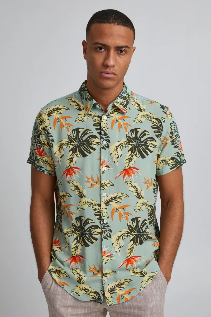 Гавайская рубашка Blend "BLEND BHGawai", зеленый
Гавайская рубашка Blend "BLEND BHGawai", зеленый