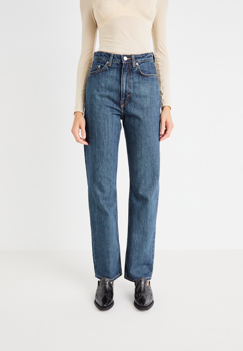 Джинсы прямого кроя ROWE EXTRA HIGH Weekday, синий
Джинсы прямого кроя ROWE EXTRA HIGH Weekday, синий