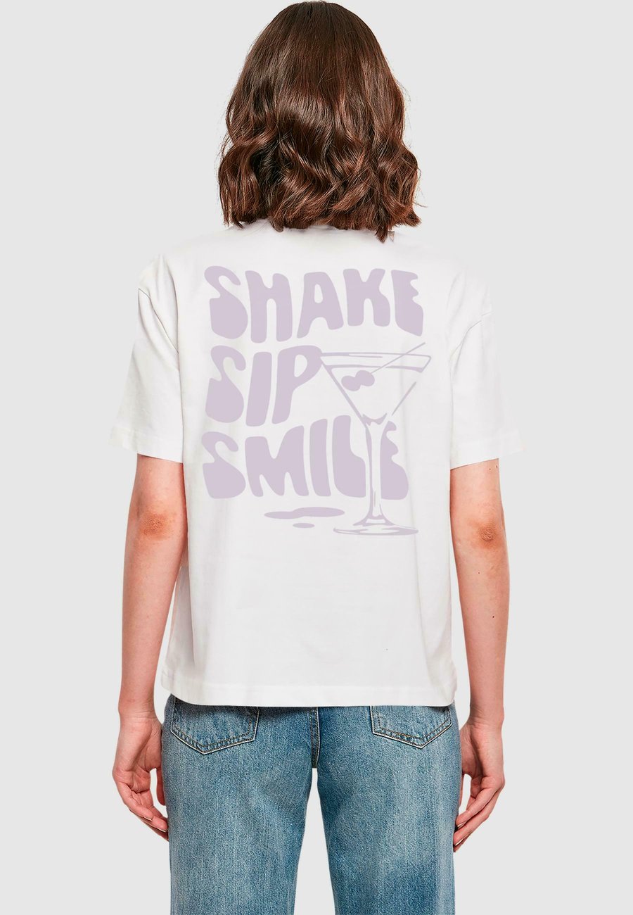 Футболка Mister Tee SHAKE SIP SMILE , White, Белый, Футболка Mister Tee SHAKE SIP SMILE , White
Футболка Mister Tee SHAKE SIP SMILE , White, Белый, Футболка Mister Tee SHAKE SIP SMILE , White