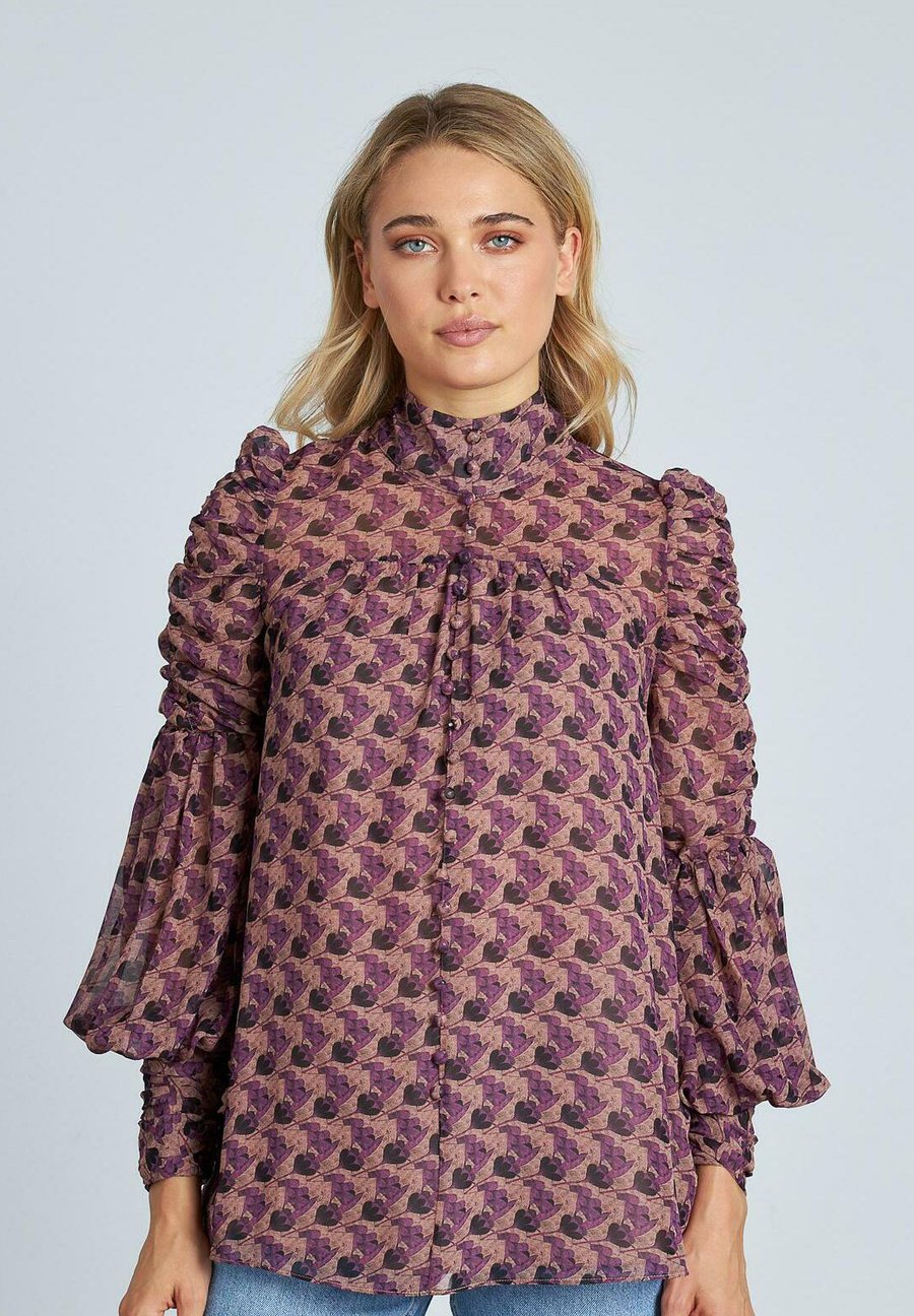 Блуза Alma en Pena Blouse, Purple
Блуза Alma en Pena Blouse, Purple