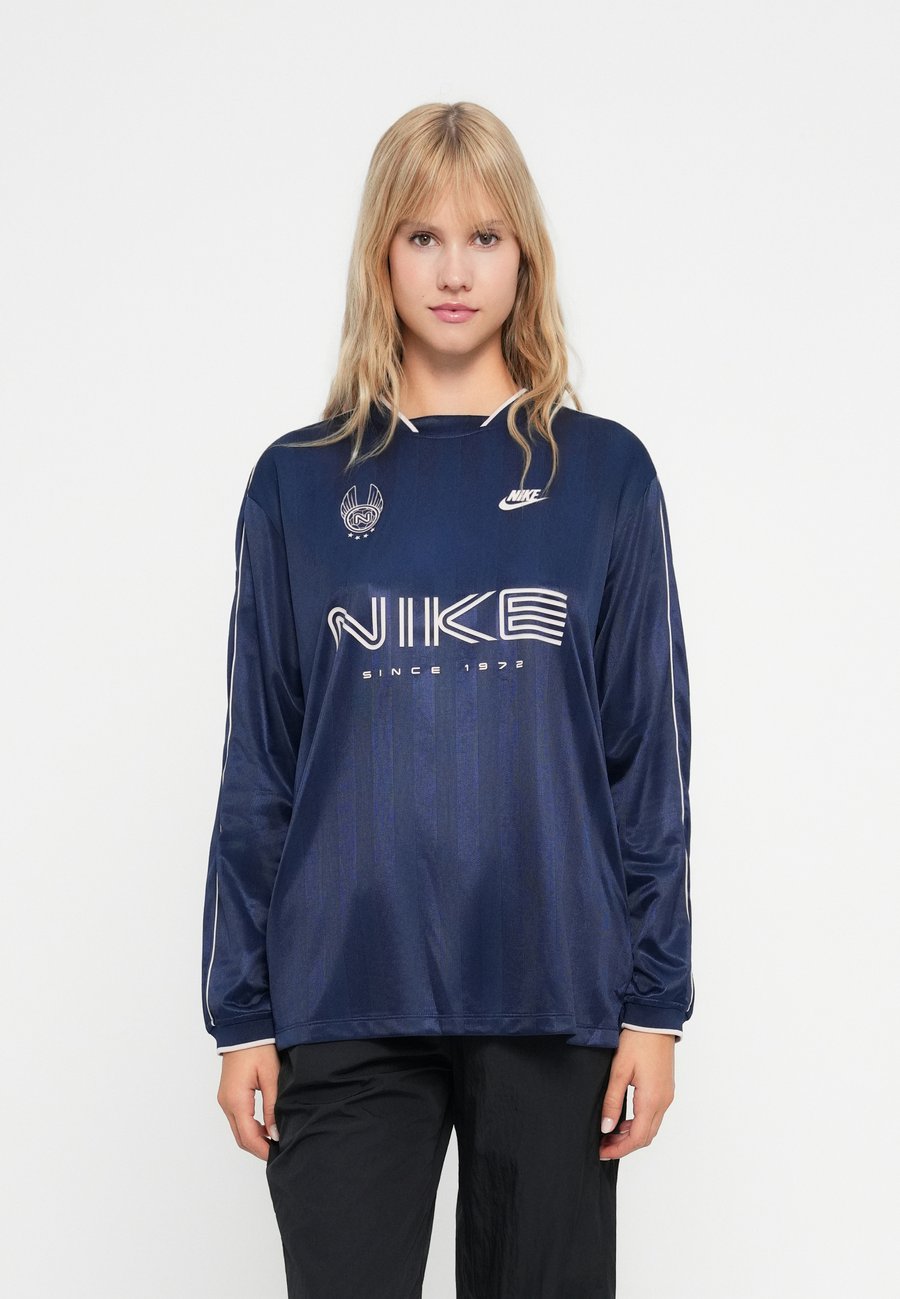Топ Nike Sportswear Long sleeved top, Midnight Navy/Dark Blue
Топ Nike Sportswear Long sleeved top, Midnight Navy/Dark Blue