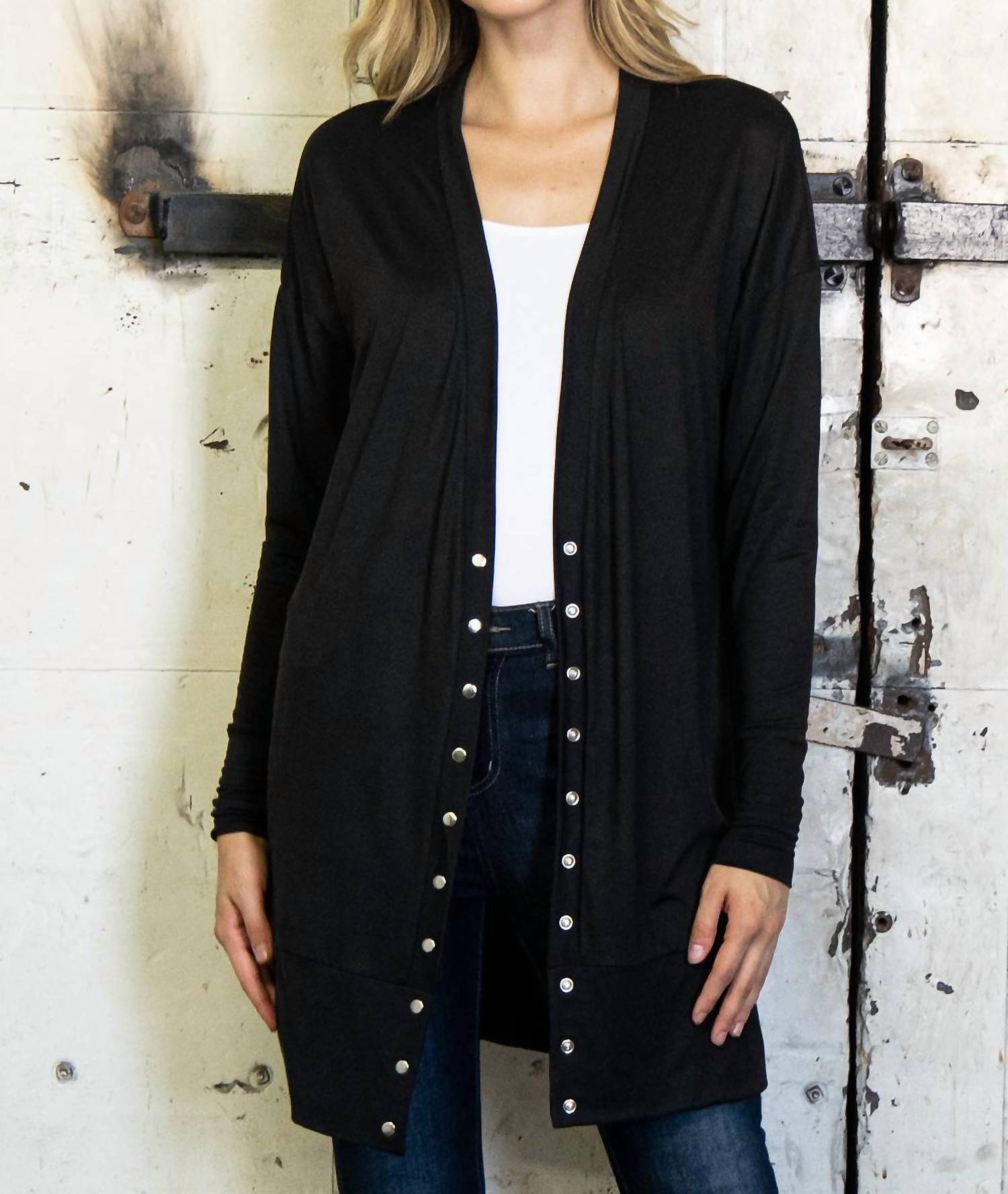 Кардиган на кнопках черного цвета Ellis
Кардиган на кнопках черного цвета Ellis