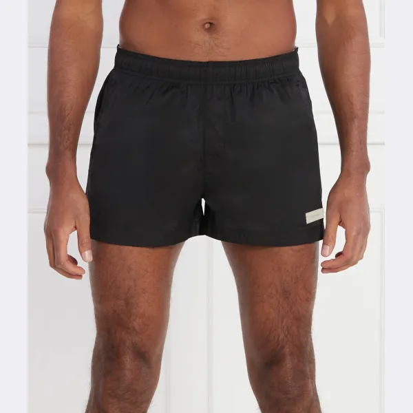 Купальные шорты стандартного кроя Calvin Klein, черный
Купальные шорты стандартного кроя Calvin Klein, черный