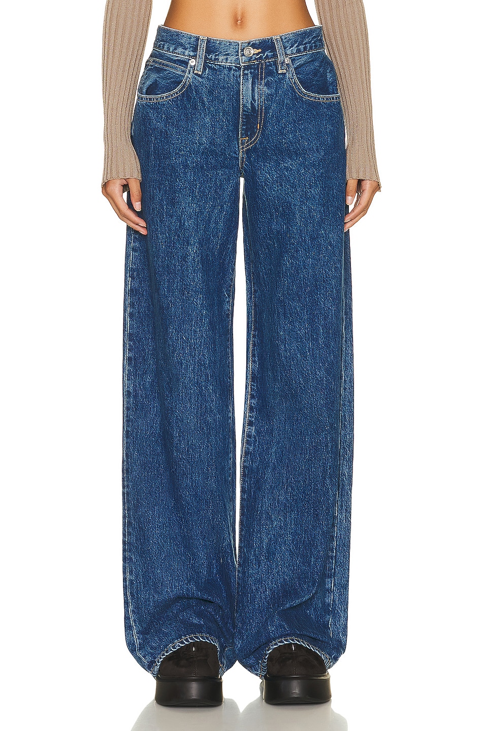 Джинсы женские SLVRLAKE, цвет Sweet Memory
Джинсы женские SLVRLAKE, цвет Sweet Memory