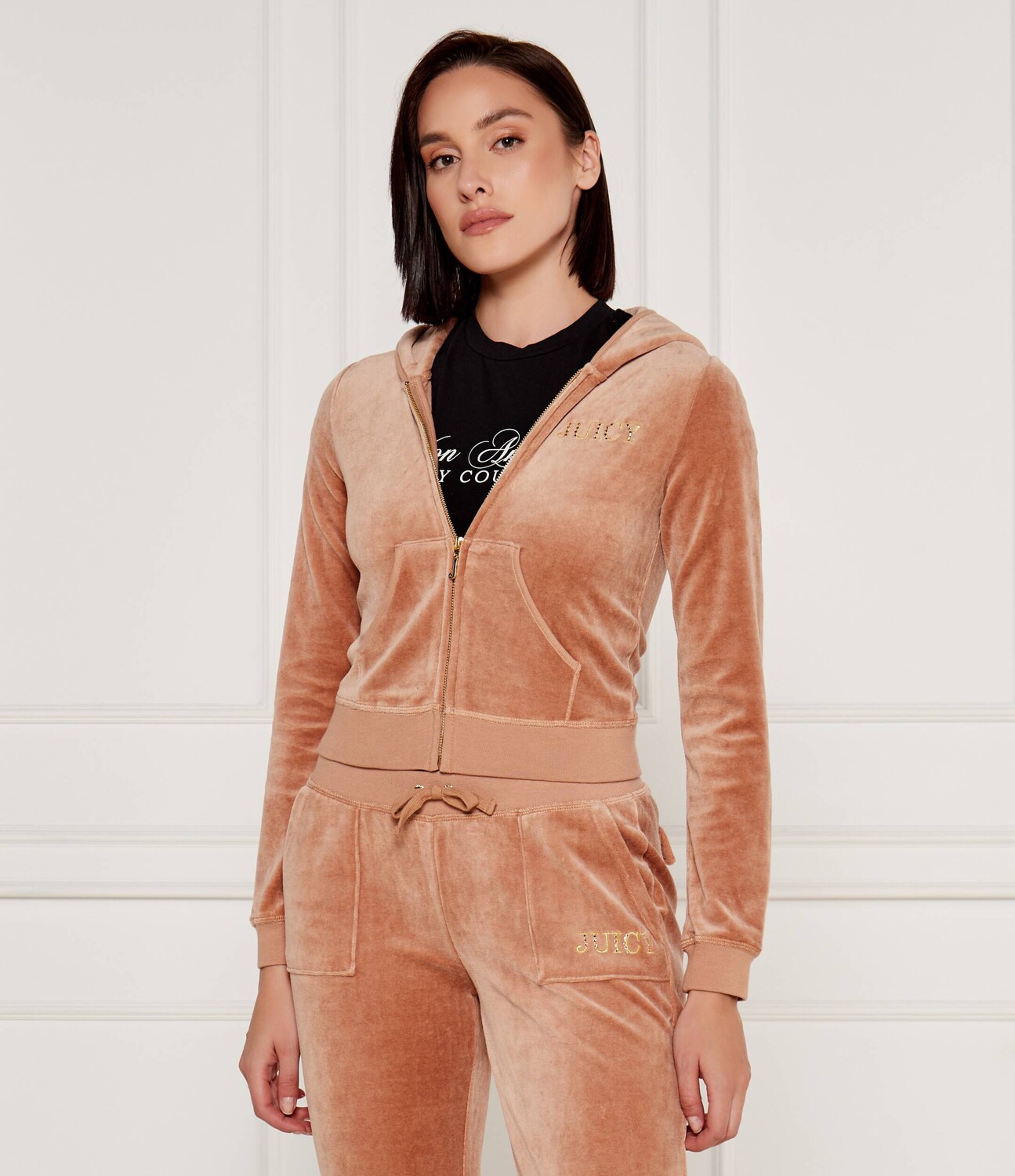 Толстовка Juicy Couture HERITAGE CROWN ROBYN Slim Fit, бежевый
Толстовка Juicy Couture HERITAGE CROWN ROBYN Slim Fit, бежевый