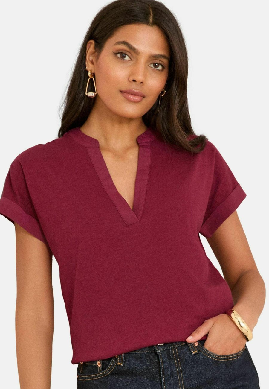 Футболка Love & Roses REGULAR FIT, Burgundy Red/Red
Футболка Love & Roses REGULAR FIT, Burgundy Red/Red