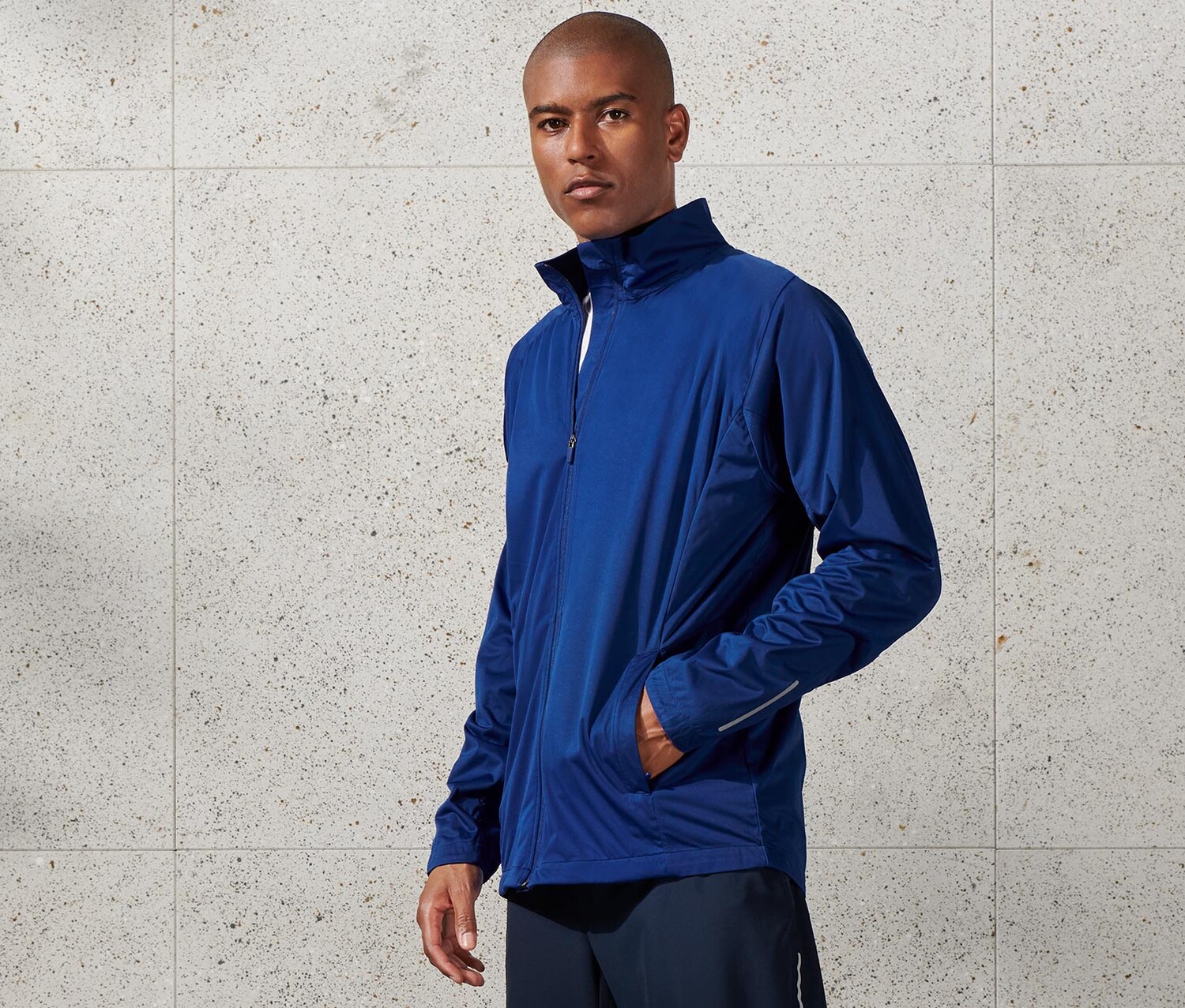 Функциональная ветрозащитная куртка Tchibo, королевский синий
Функциональная ветрозащитная куртка Tchibo, королевский синий