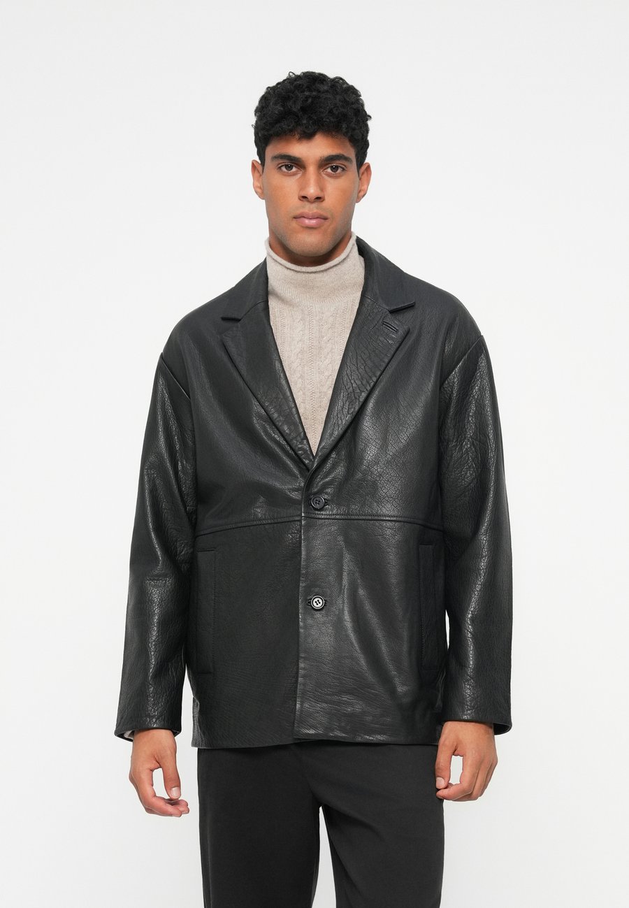 Куртка Selected Homme SLHGRAIN HYBRID BLAZER, Black
Куртка Selected Homme SLHGRAIN HYBRID BLAZER, Black