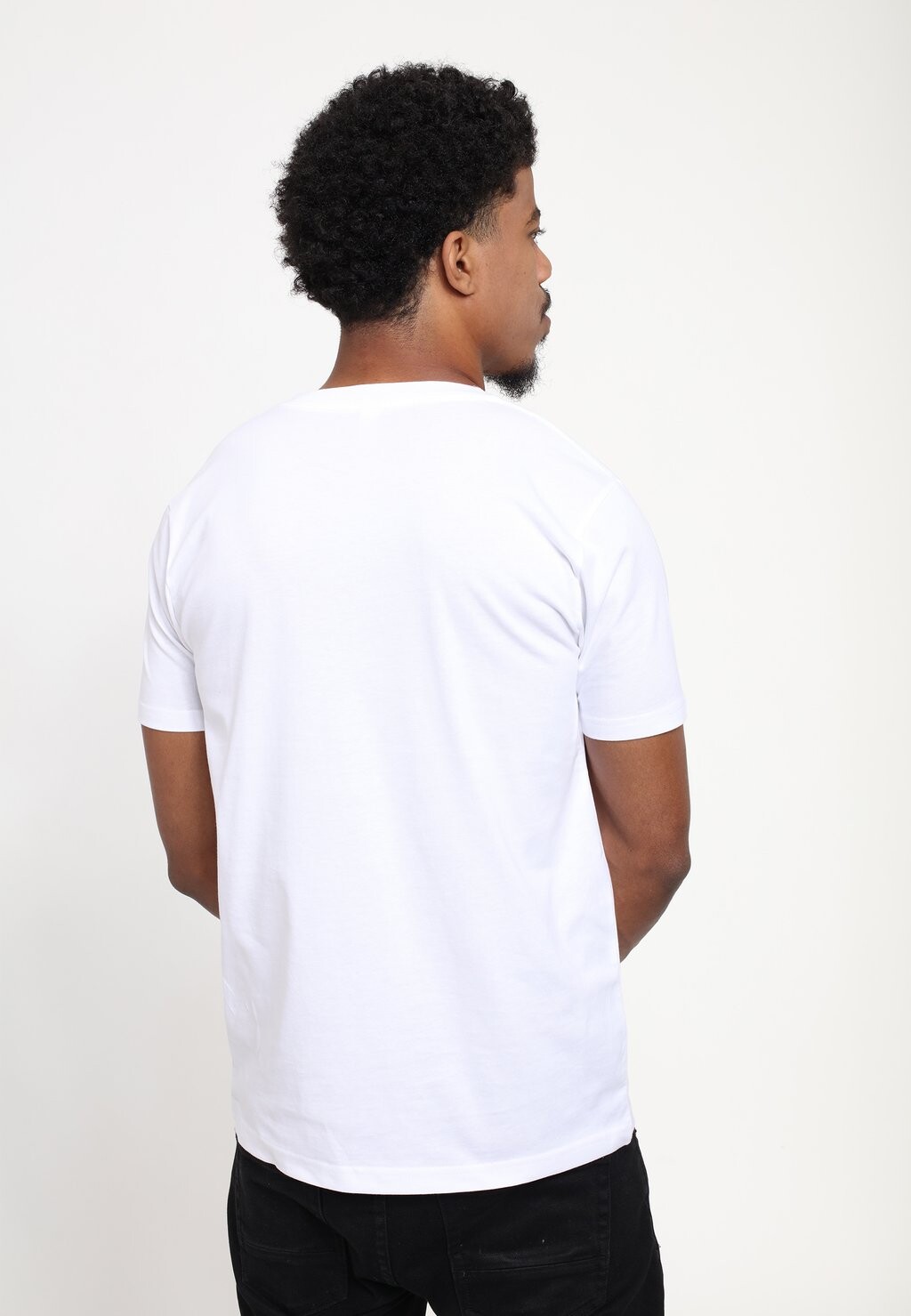 Футболка с принтом MARVEL BADGE Marvel, белый
Футболка с принтом MARVEL BADGE Marvel, белый