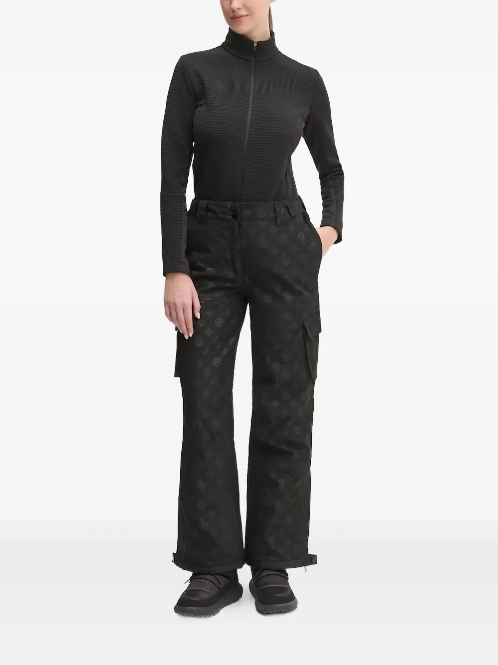 Лыжные брюки-карго с логотипом GUESS USA, черный
Лыжные брюки-карго с логотипом GUESS USA, черный