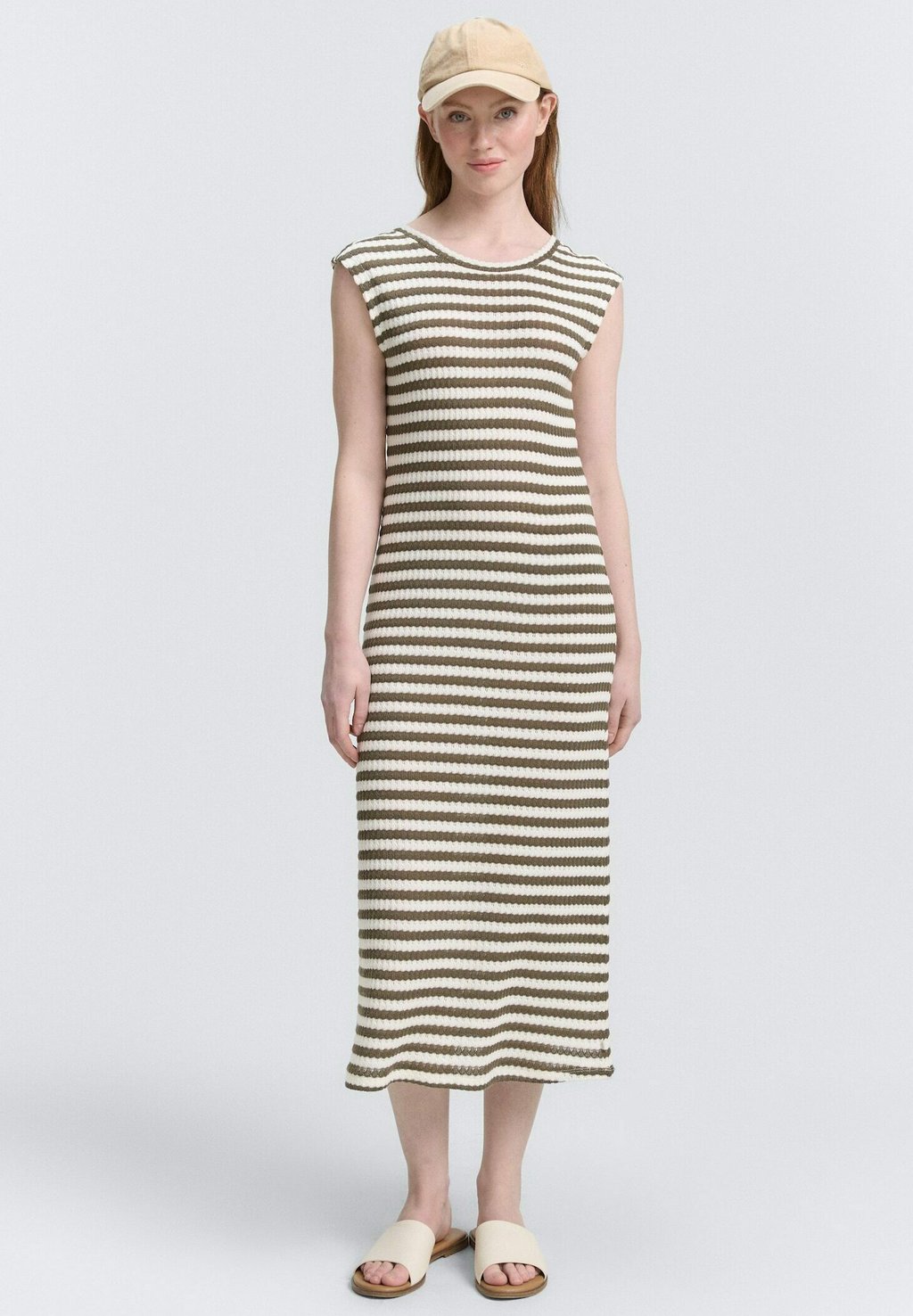 Платье из джерси MIT NMUSTER TOM TAILOR DENIM, оливковый
Платье из джерси MIT NMUSTER TOM TAILOR DENIM, оливковый