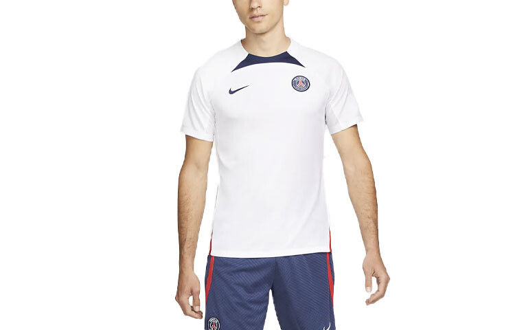 Мужское футбольное джерси Nike, цвет White
Мужское футбольное джерси Nike, цвет White