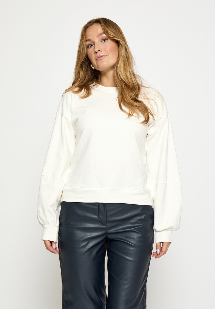 Толстовка Desires EMBER, Cloud Dancer/White
Толстовка Desires EMBER, Cloud Dancer/White