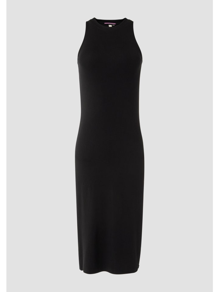 Платье в цвете 9999_черный QS
Платье в цвете 9999_черный QS