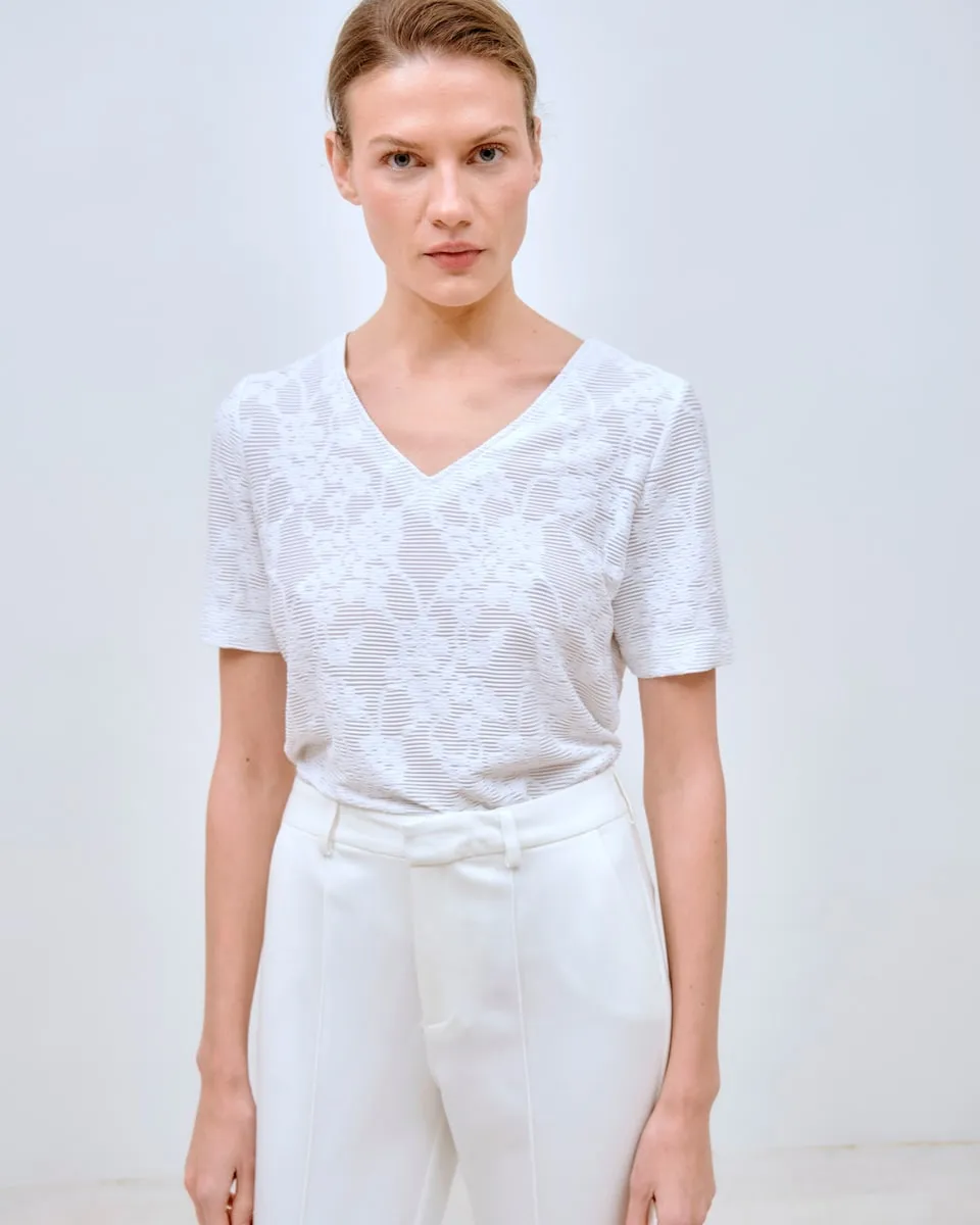 Женская футболка с коротким рукавом и V-образным вырезом Lasserre, белый
Женская футболка с коротким рукавом и V-образным вырезом Lasserre, белый