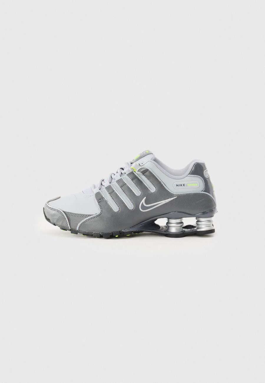 Кроссовки Nike Sportswear SHOX NZ, Dark Grey/Wolf Grey/Volt Black/Metallic Silver-Coloured/Dark Grey
Кроссовки Nike Sportswear SHOX NZ, Dark Grey/Wolf Grey/Volt Black/Metallic Silver-Coloured/Dark Grey