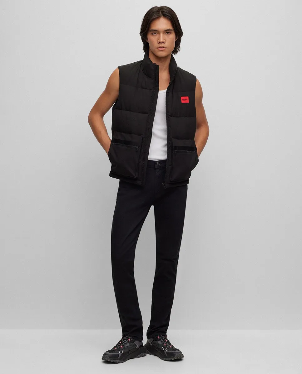 Мужские джинсы узкого кроя из комфортного эластичного денима Hugo, черный
Мужские джинсы узкого кроя из комфортного эластичного денима Hugo, черный