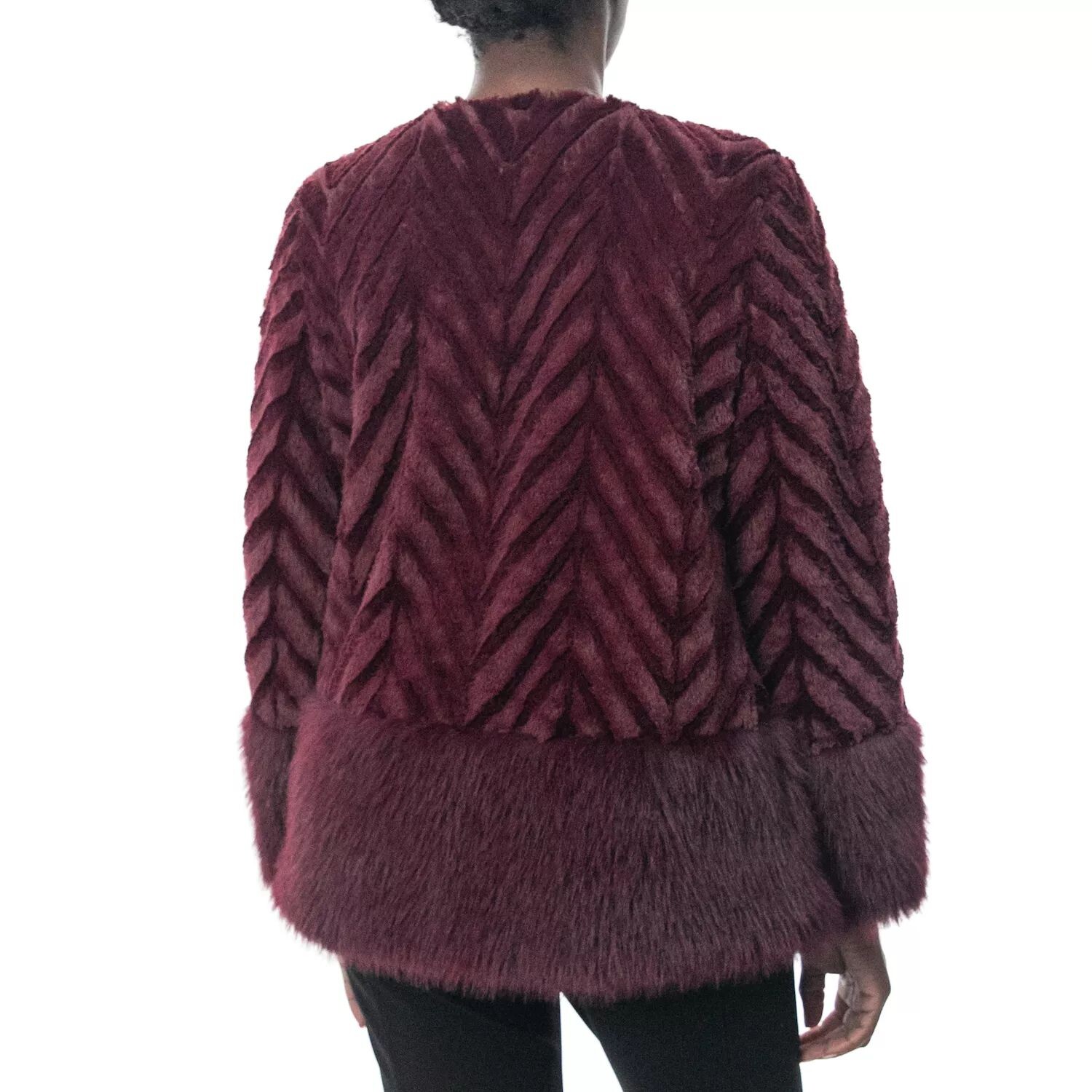 Женское болеро из искусственного меха Nina Leonard с шевронным узором Nina Leonard
Женское болеро из искусственного меха Nina Leonard с шевронным узором Nina Leonard