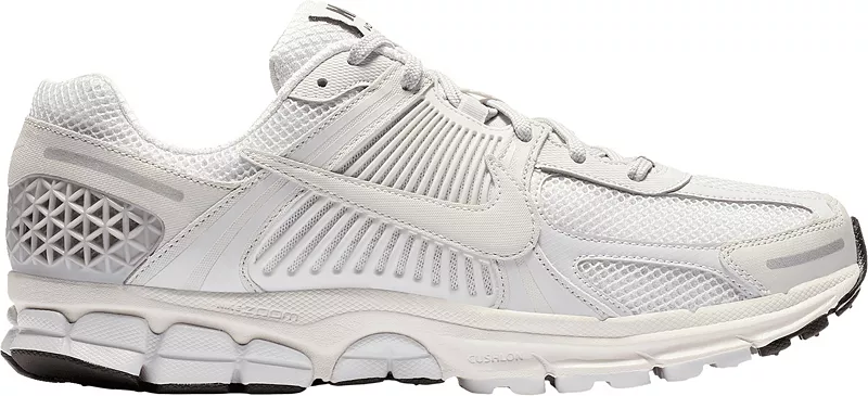 Мужские кроссовки Nike Zoom Vomero 5, серый/черный/белый
Мужские кроссовки Nike Zoom Vomero 5, серый/черный/белый