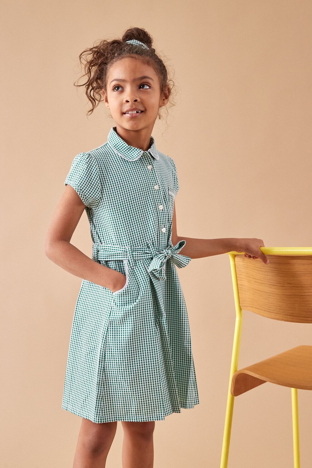 Школьное платье из хлопка с принтом виши поясом и резинкой для волос Next, зеленый
Школьное платье из хлопка с принтом виши поясом и резинкой для волос Next, зеленый