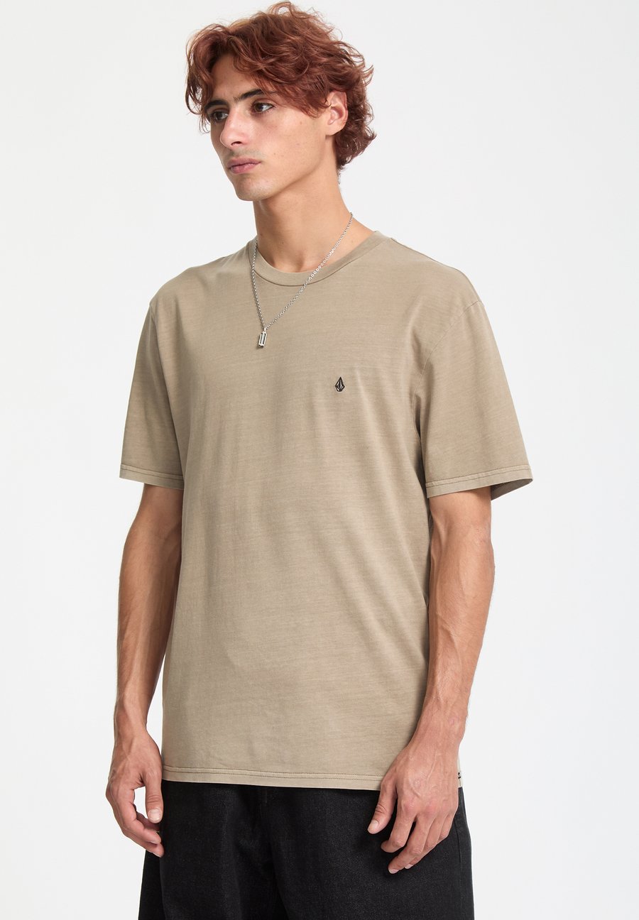 Футболка Volcom SOLID STONE EMB, Brindle/Beige
Футболка Volcom SOLID STONE EMB, Brindle/Beige