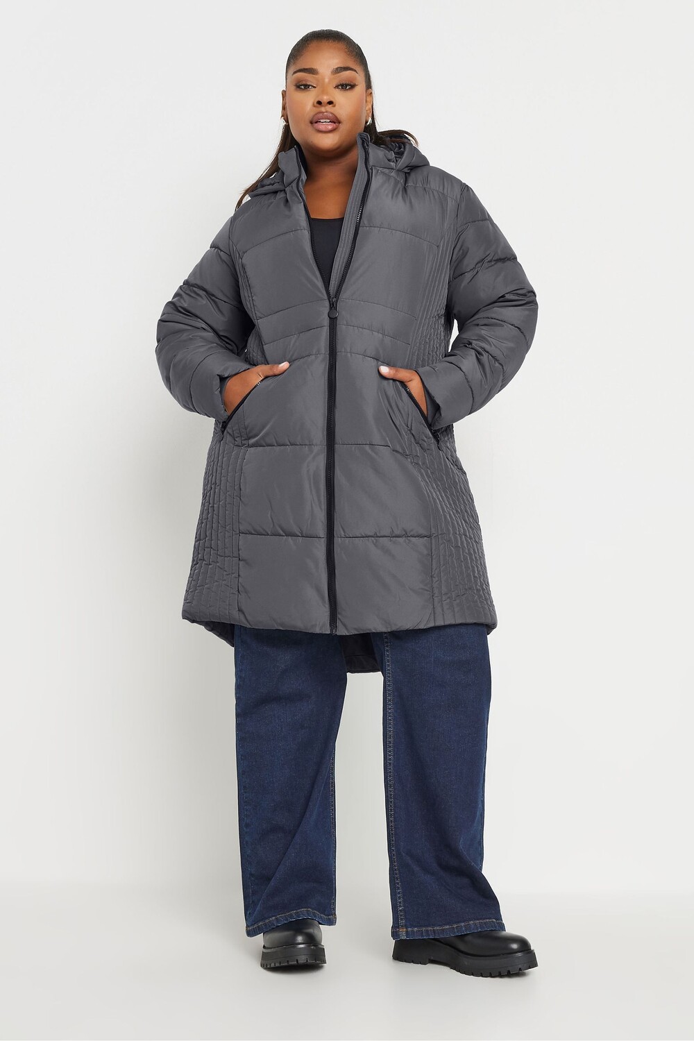 Спортивное пуховое пальто средней толщины Yours Curve, серый
Спортивное пуховое пальто средней толщины Yours Curve, серый