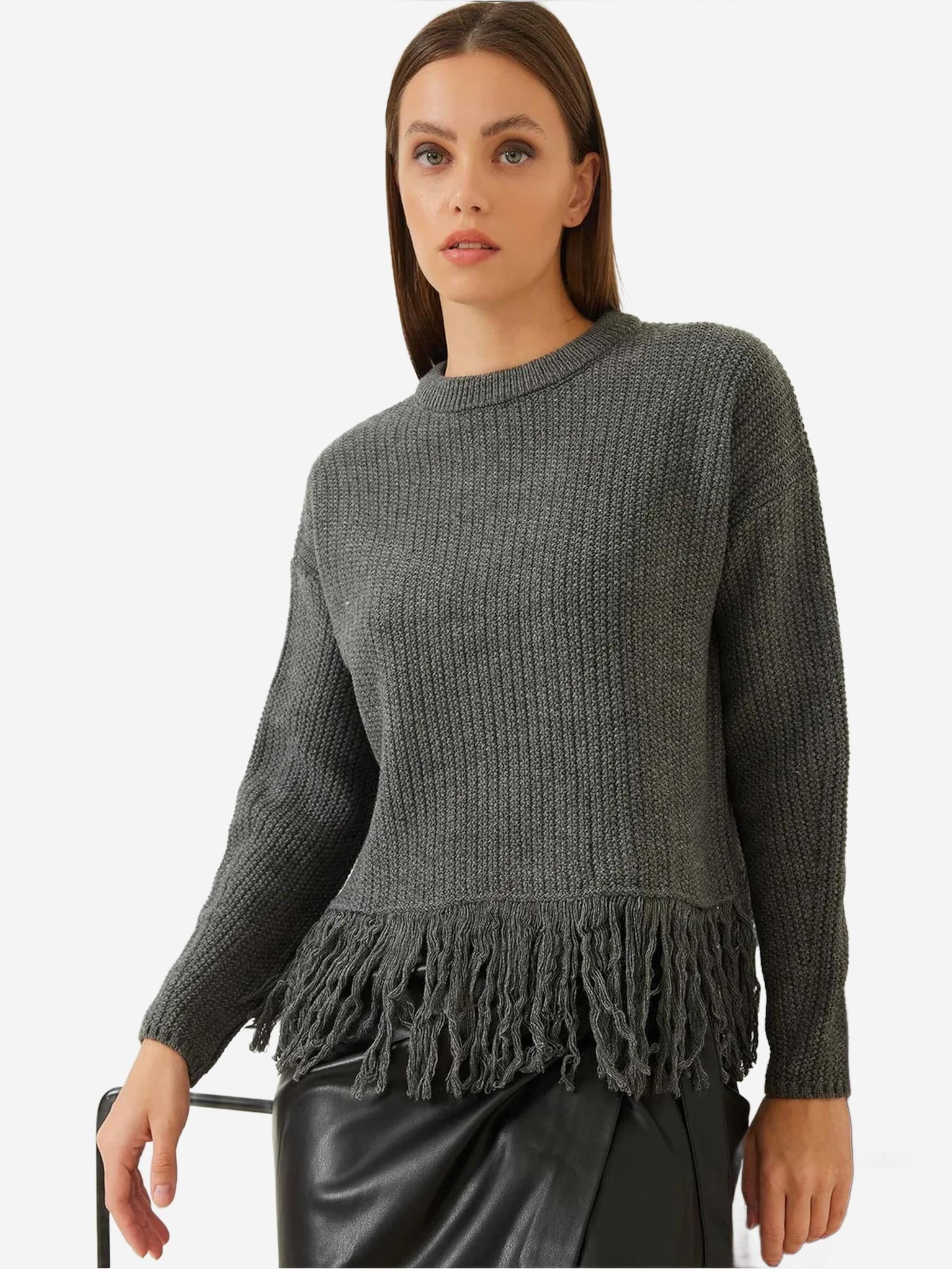 Bianco Lucci Свитер в темно-сером цвете
Bianco Lucci Свитер в темно-сером цвете