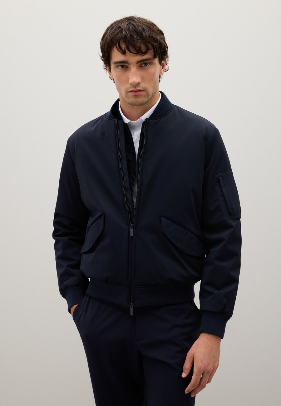 Куртка PIOMBO STRETCH WITH ZIP CLOSURE, Dark Blue
Куртка PIOMBO STRETCH WITH ZIP CLOSURE, Dark Blue