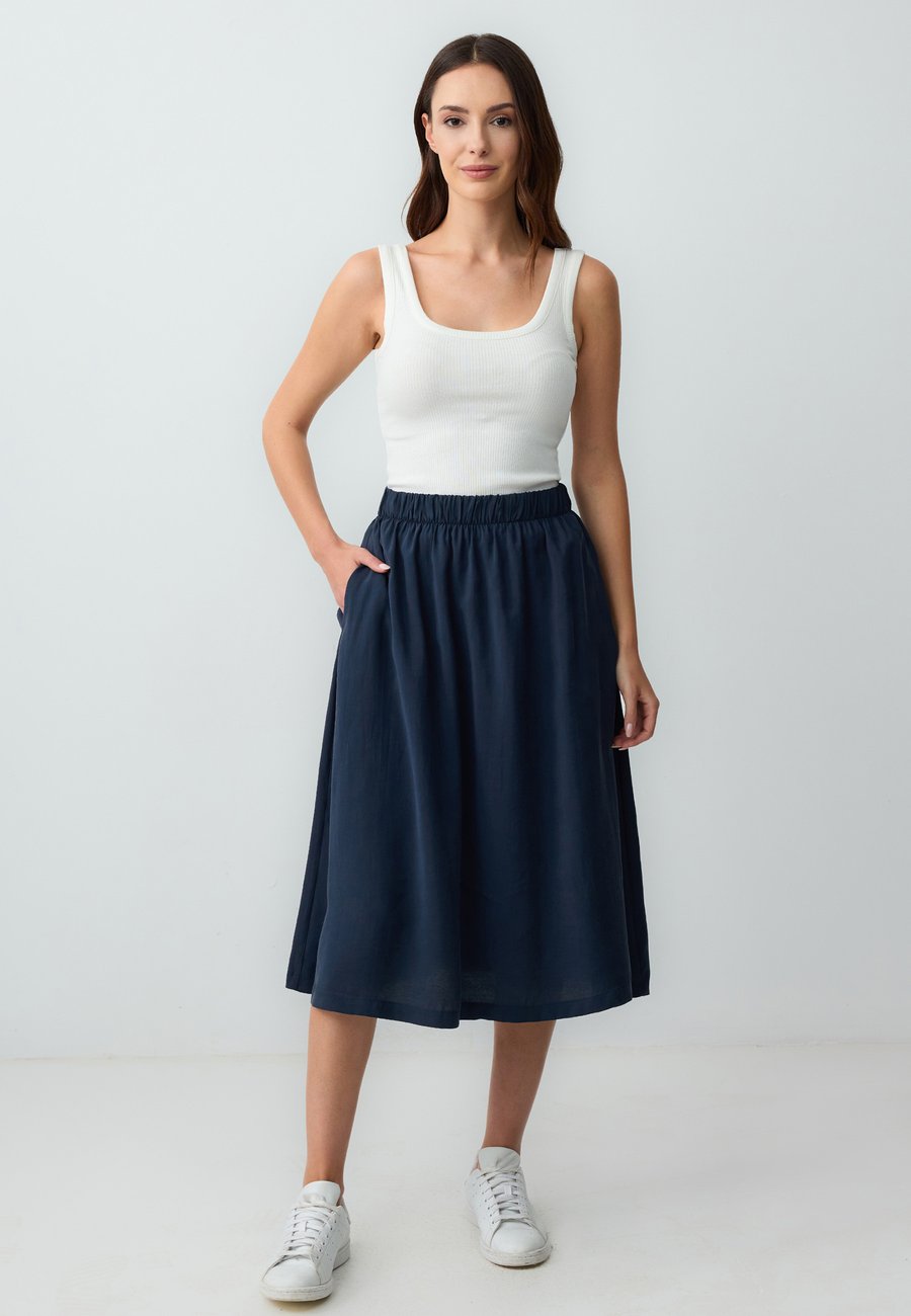 Юбка Jimmy Key A-line skirt, Dark Blue
Юбка Jimmy Key A-line skirt, Dark Blue