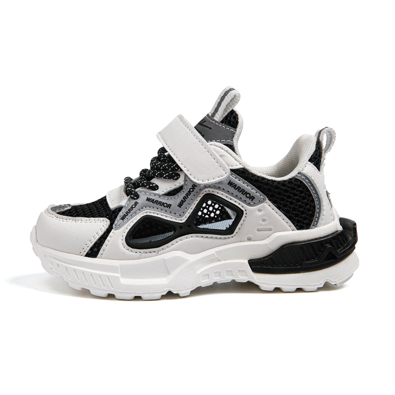 Детские повседневные кроссовки Kids WARRIOR, черно-белые
Детские повседневные кроссовки Kids WARRIOR, черно-белые