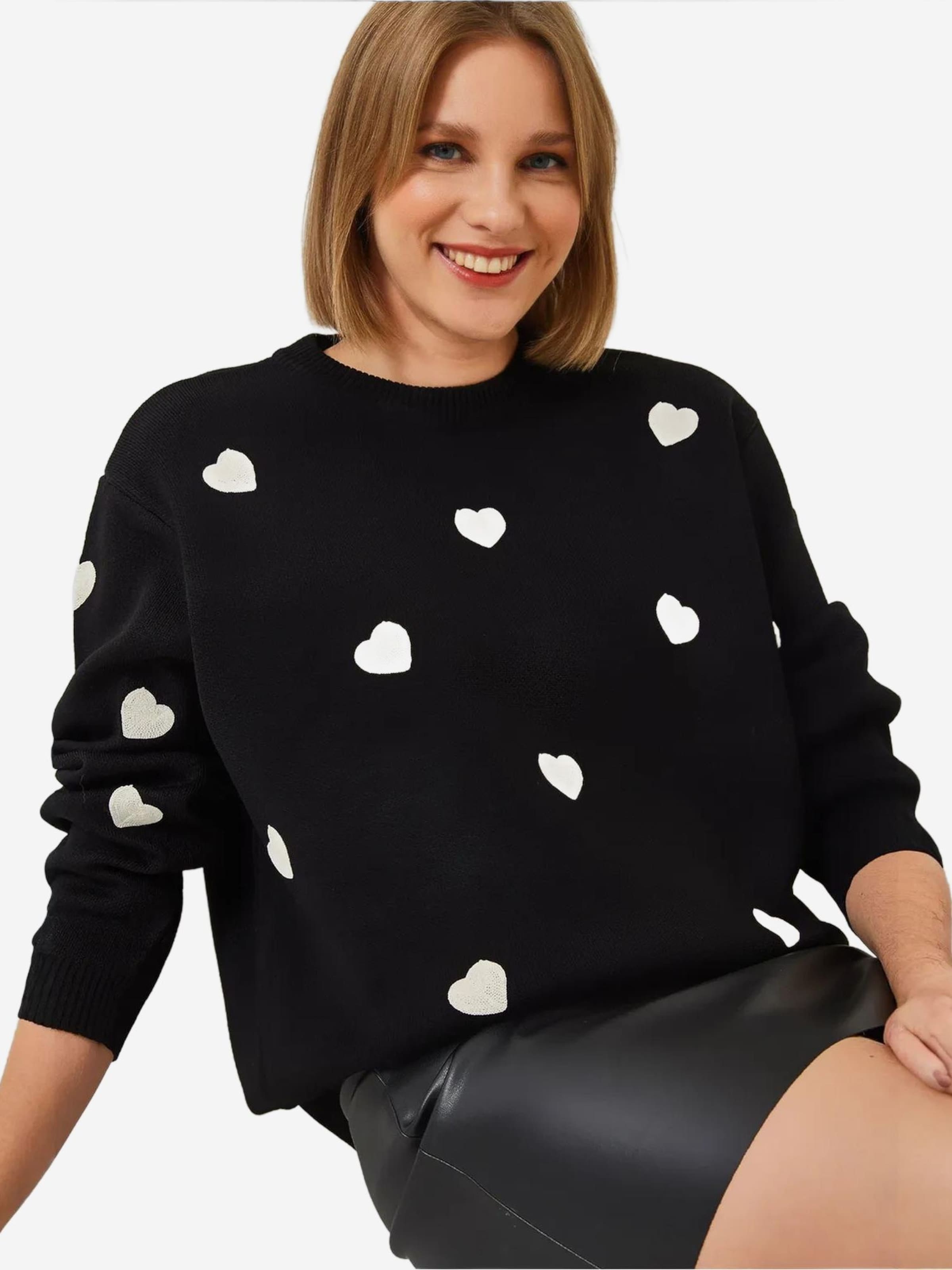 Bianco Lucci Свитер в черном цвете
Bianco Lucci Свитер в черном цвете