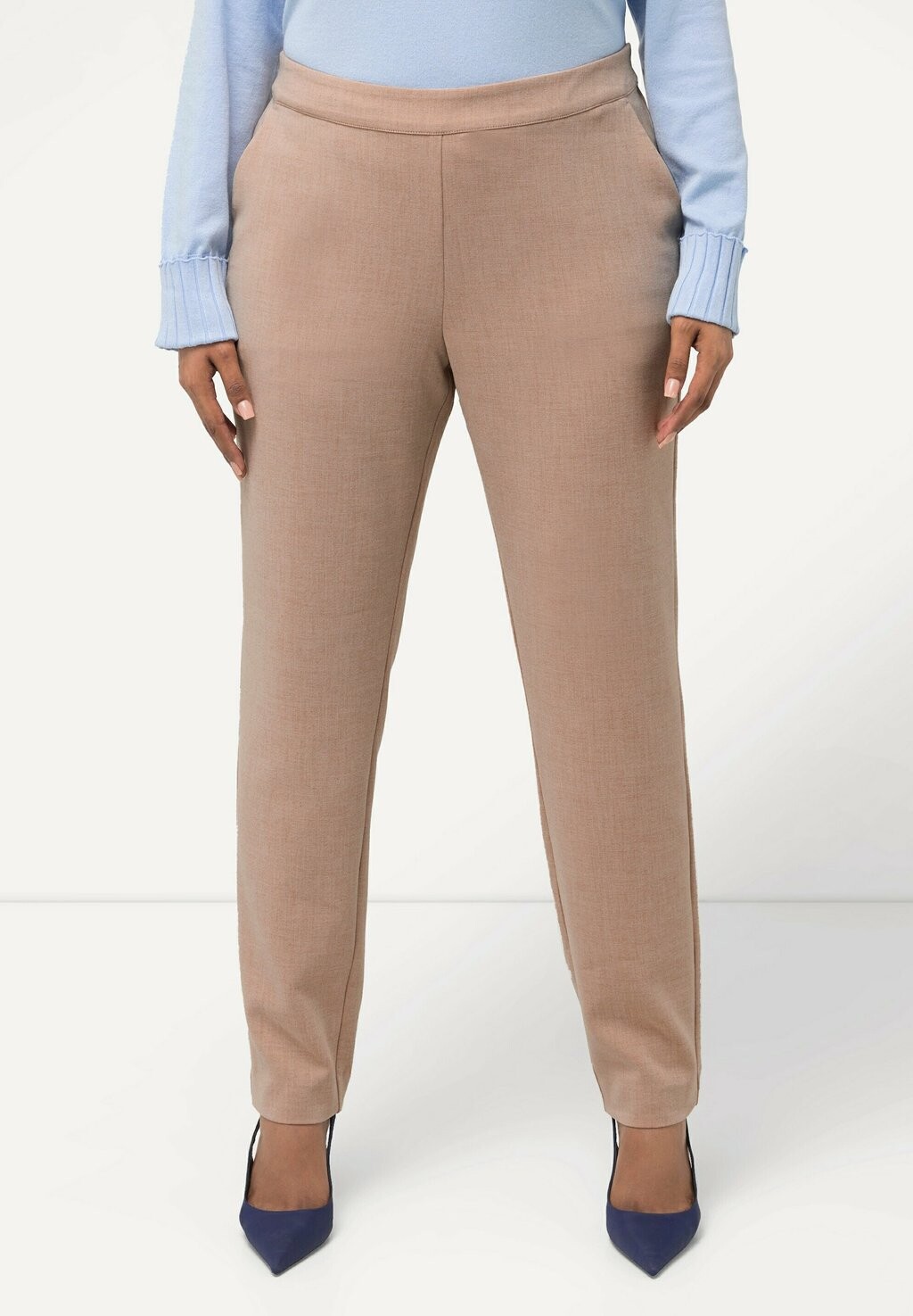 Брюки SCHMALES BEIN, ELASTIKBUND, STRETCHKOMFORT Ulla Popken, песочный
Брюки SCHMALES BEIN, ELASTIKBUND, STRETCHKOMFORT Ulla Popken, песочный