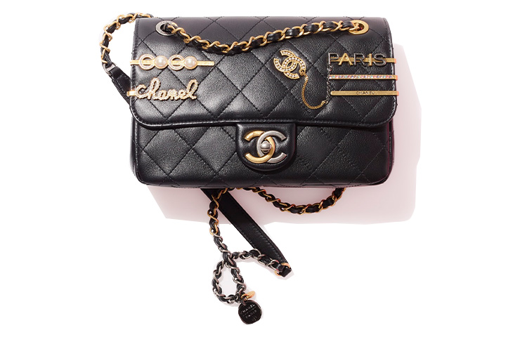 CHANEL Ранневесенняя овчинная сумка через плечо женская черная
CHANEL Ранневесенняя овчинная сумка через плечо женская черная