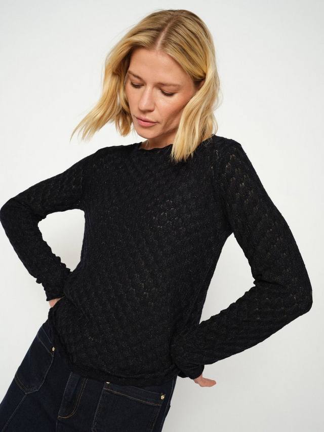 Топ с блестящим краем в виде ракушки MOS MOSH, Salute Navy
Топ с блестящим краем в виде ракушки MOS MOSH, Salute Navy