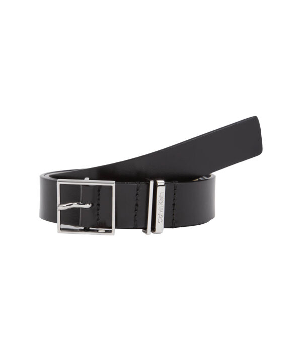 Ремень Calvin Klein классический, черный
Ремень Calvin Klein классический, черный