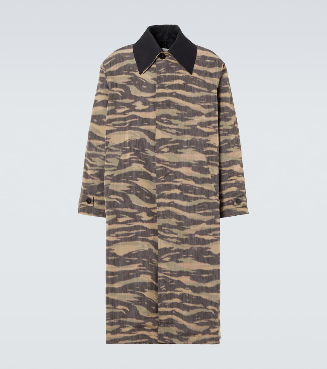 Крепдешиновое автомобильное пальто с камуфляжным принтом Jil Sander, Camouflage
Крепдешиновое автомобильное пальто с камуфляжным принтом Jil Sander, Camouflage