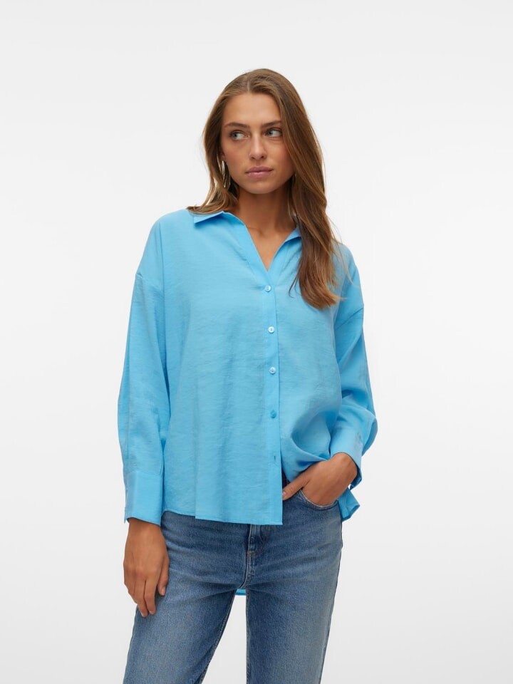 Блуза Vero Moda Oversized Shirt Seidig VMQUEENY, синий
Блуза Vero Moda Oversized Shirt Seidig VMQUEENY, синий