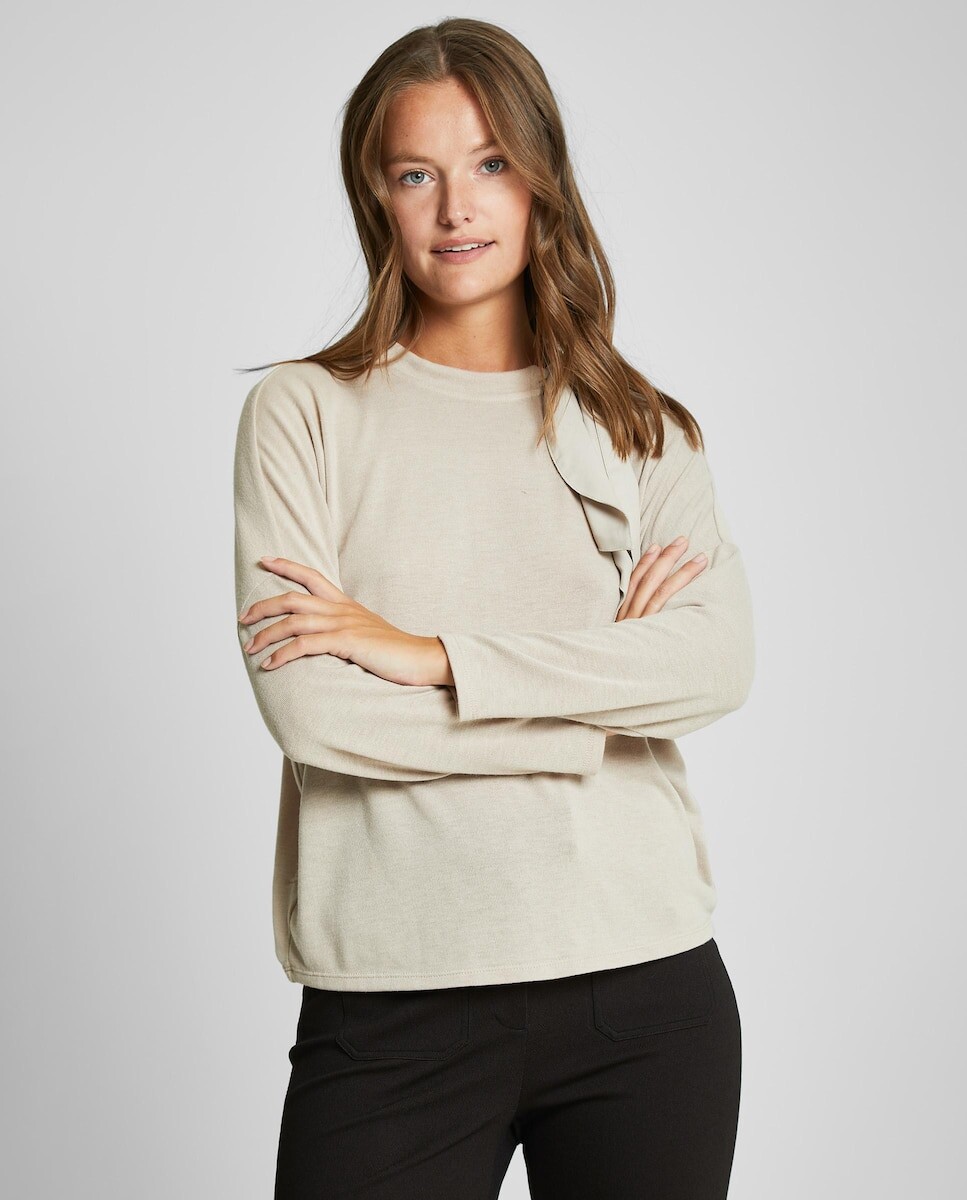 Женский свитер с длинными рукавами и бантом Trucco, бежевый
Женский свитер с длинными рукавами и бантом Trucco, бежевый