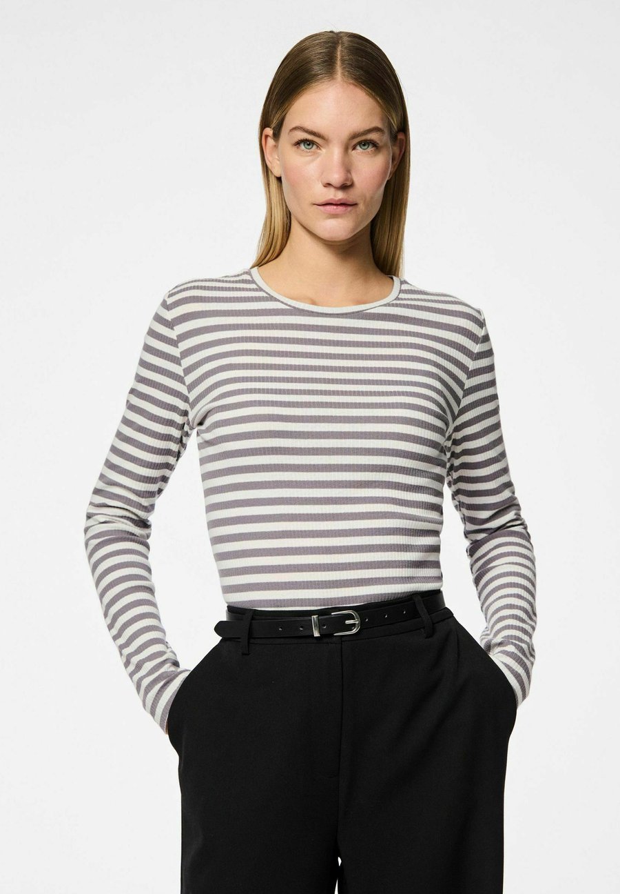 Ремень Pieces PCMYRA, Black
Ремень Pieces PCMYRA, Black