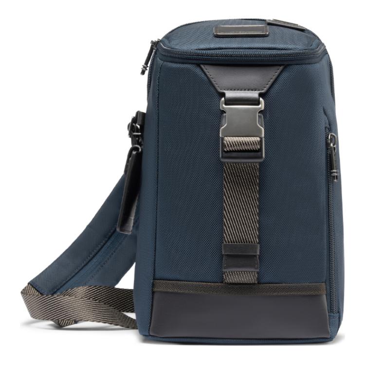 TUMI Нейлоновая сумка кроссбоди, плечевая сумка medium мужская marine blue
TUMI Нейлоновая сумка кроссбоди, плечевая сумка medium мужская marine blue