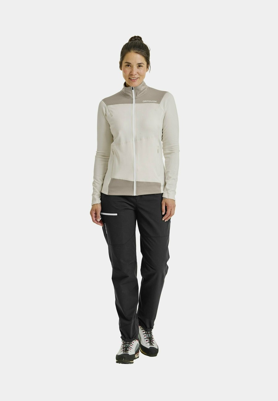 Флисовая куртка ORTOVOX LIGHT, White Chalk/Off-White
Флисовая куртка ORTOVOX LIGHT, White Chalk/Off-White