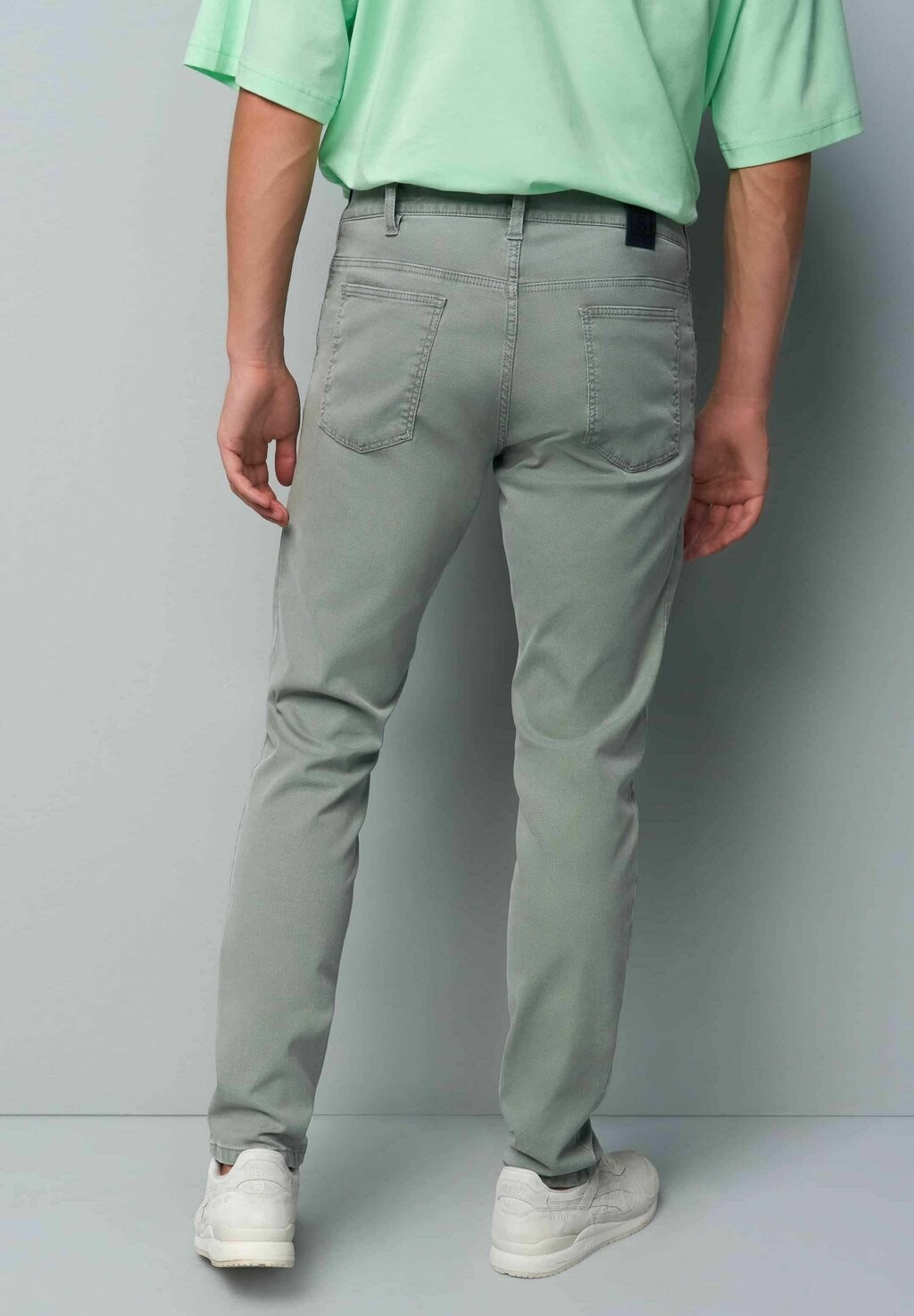 Джинсы облегающего кроя Meyer, светло-зеленый
Джинсы облегающего кроя Meyer, светло-зеленый