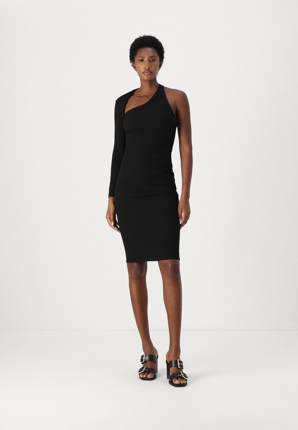 Коктейльное платье / Вечернее платье ASYMMETRIC PARTY DRESS KARL LAGERFELD, черный
Коктейльное платье / Вечернее платье ASYMMETRIC PARTY DRESS KARL LAGERFELD, черный