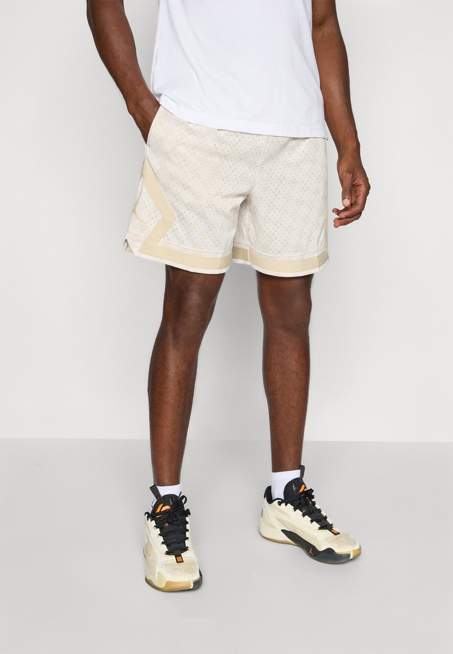 Спортивные шорты Jordan DIAMOND SHORT, Orewood Brown/Grain/White
Спортивные шорты Jordan DIAMOND SHORT, Orewood Brown/Grain/White