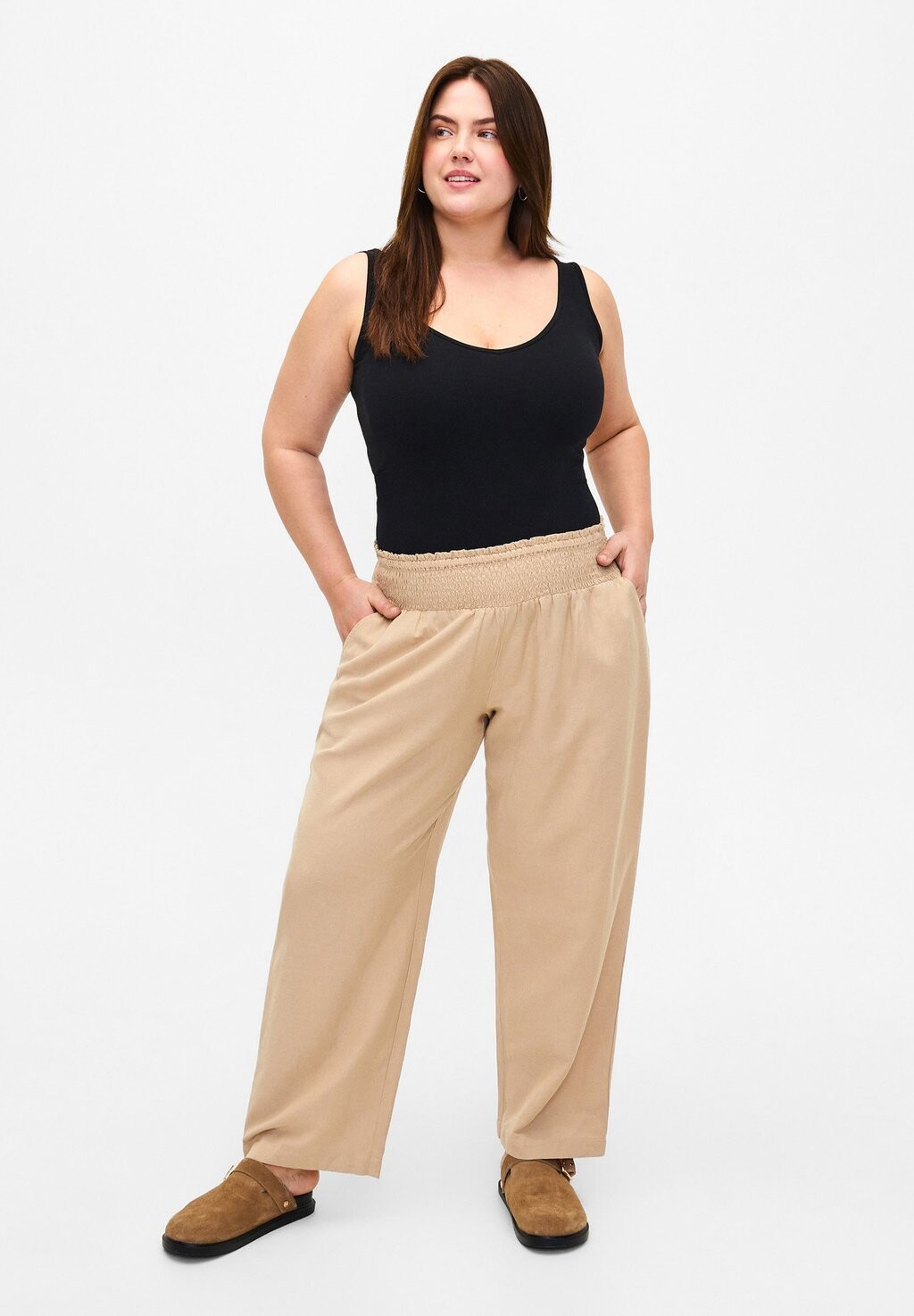 Топ NAHTLOSES Zizzi, черный 
Топ NAHTLOSES Zizzi, черный